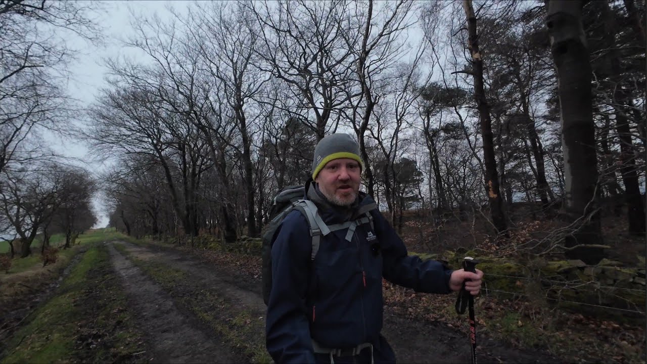 Dodging the endless rain! A wild camp in the Peak District 