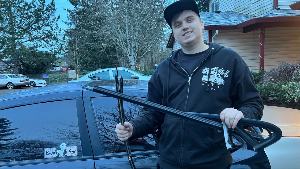 Replacing JZS147 GS300/Aristo Outside Window Trim!