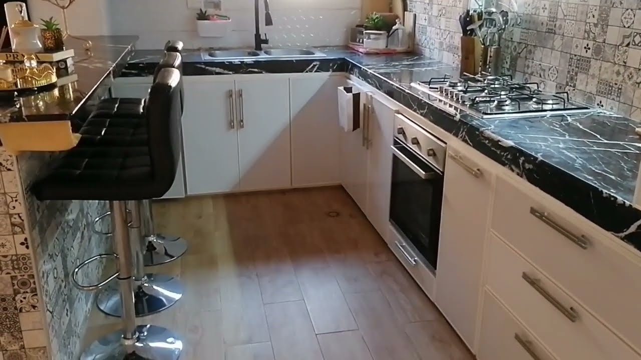 جولة في المطبخ في السكن الاقتصادي و كفاش شركتو مع السيجور (بيت الكلاس)