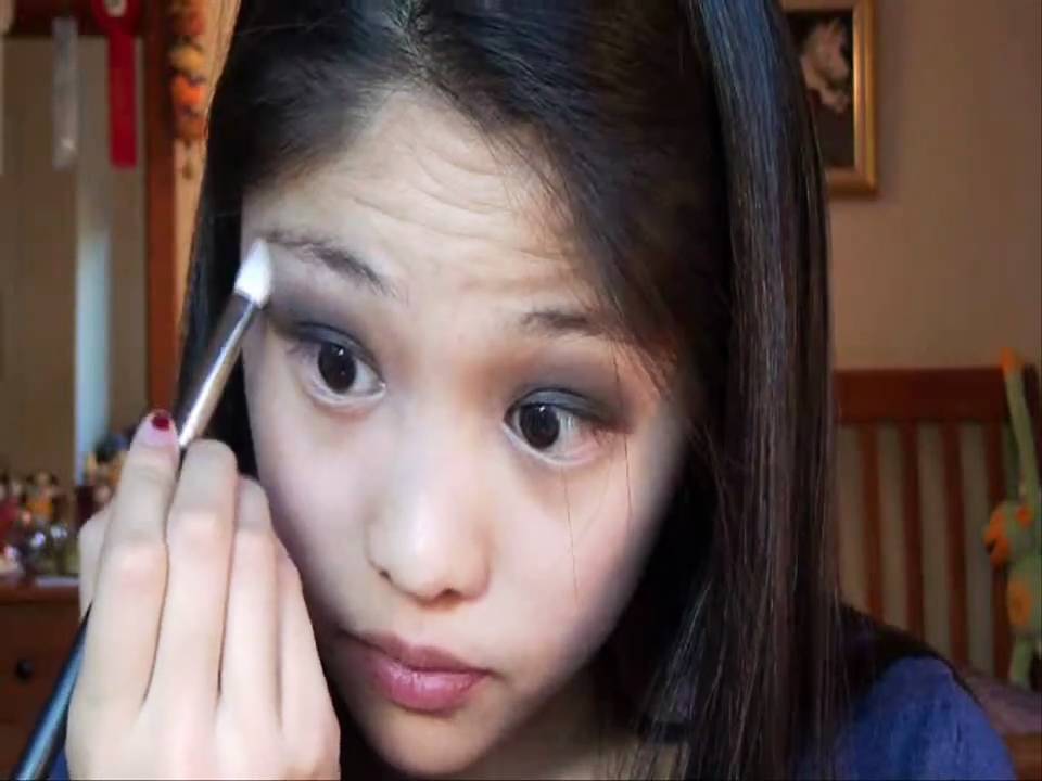 Halloween: Be a Flapper (Makeup & Faux Bob Tutorial!)