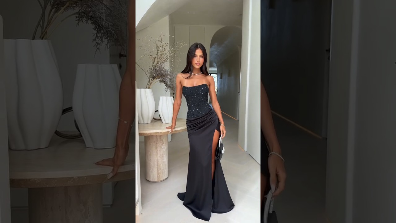 The perfect 🥀 our MANALI STRAPLESS Maxi Dress in black 🖤 #fashion #style #outfit #shorts