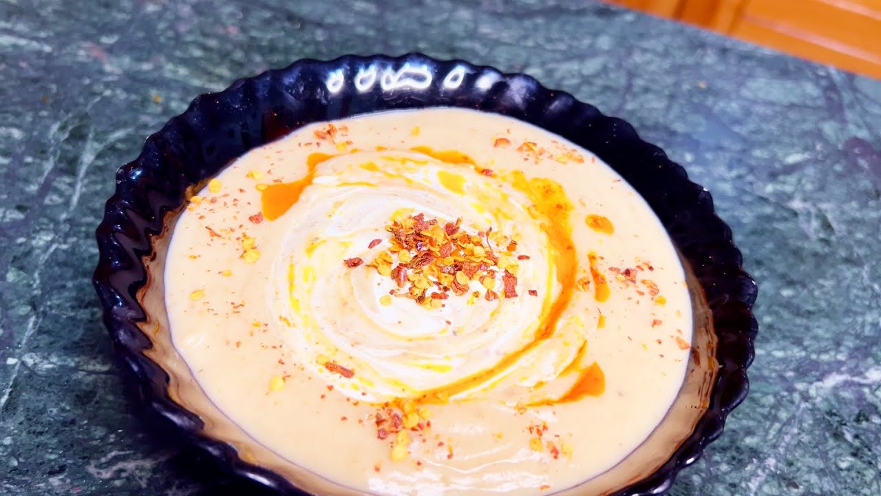 This Creamy Roasted Cauliflower Soup Is So Comforting!