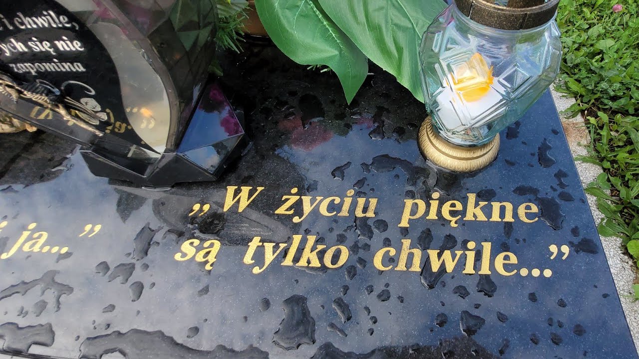 Grób Ryśka Riedla / cmentarz Tychy Wartogłowiec / Ryszard Riedel zespół Dżem
