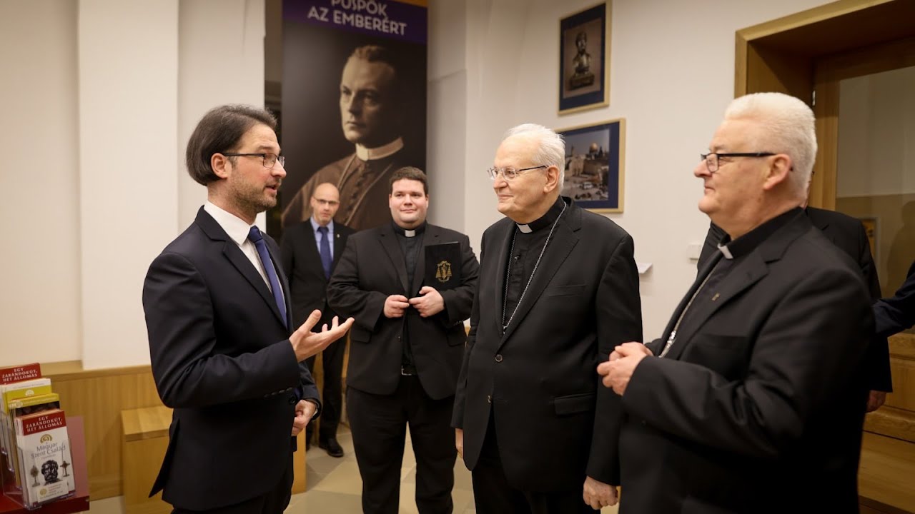 Veletek vagyok mindennap!” – a hit, az idő és az örökség találkozása Székesfehérváron