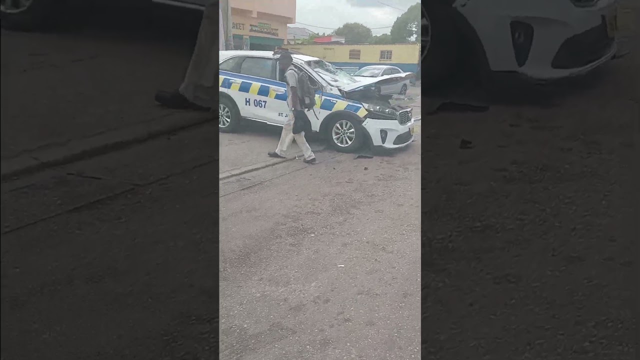 Police SUV right off #badroads #speeding #speed #wreckless #careless