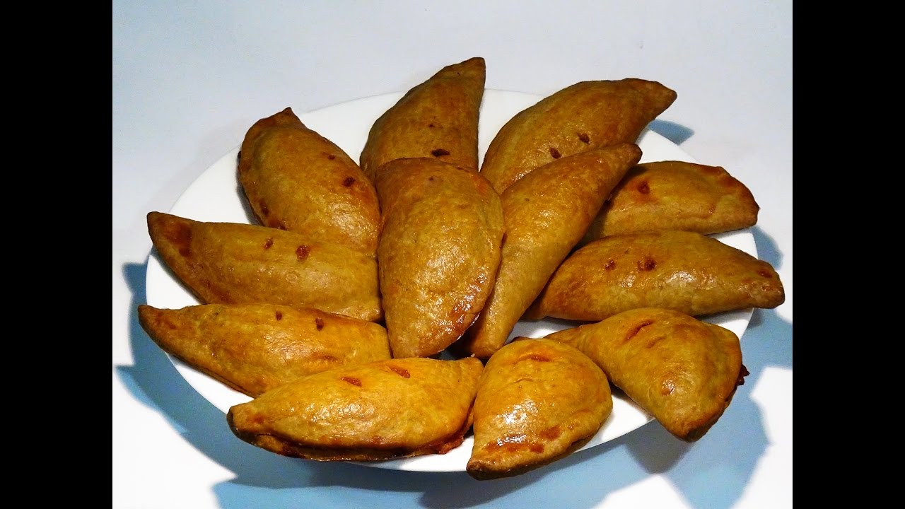 Receta Empanadillas de masa casera, rellenas de tomate, atún y huevo - Recetas. Loli Domínguez.