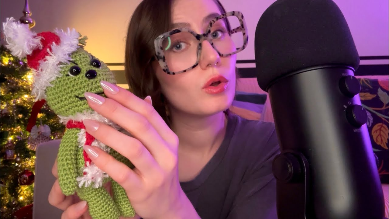 ASMR FR 🤶 Slow ASMR w Fake Nails 🎄 3/12 days of Christmas