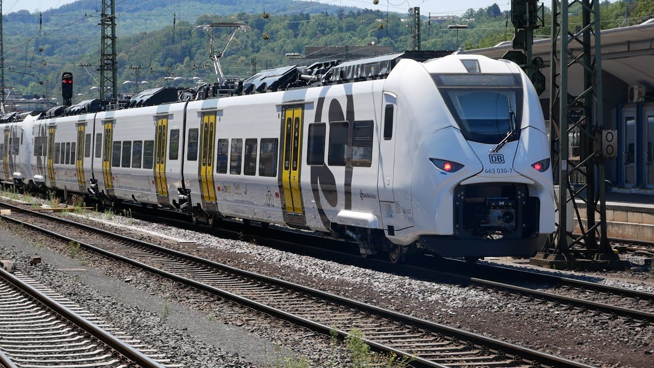 Züge in Koblenz HBF (FULL HD)
