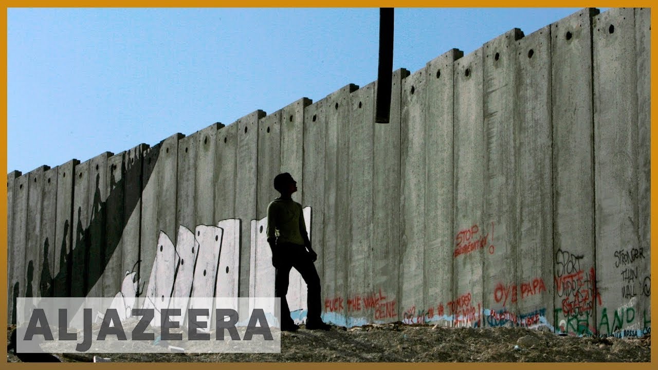 Israel&rsquo;s illegal separation wall &lsquo;imprisons&rsquo; Palestinians