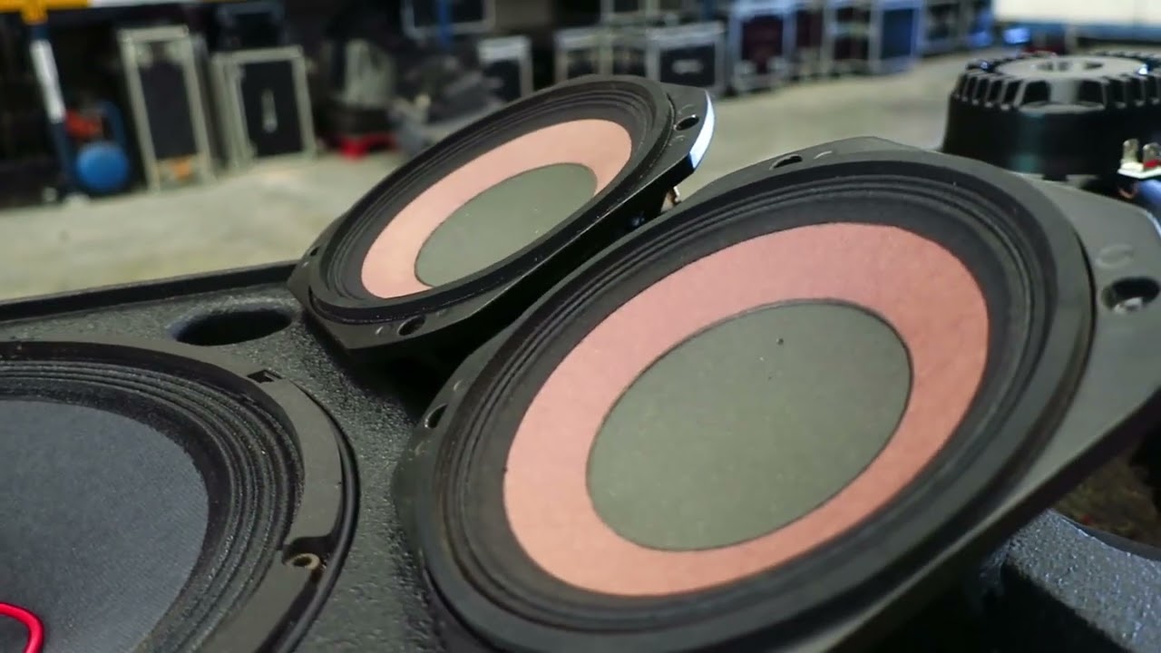 ¿CÓMO CONSIGUE UNA CAJA DE LINE ARRAY TENER UNA IMPEDANCIA DE 16 OHMIOS? ALTAVOCES EN SERIE