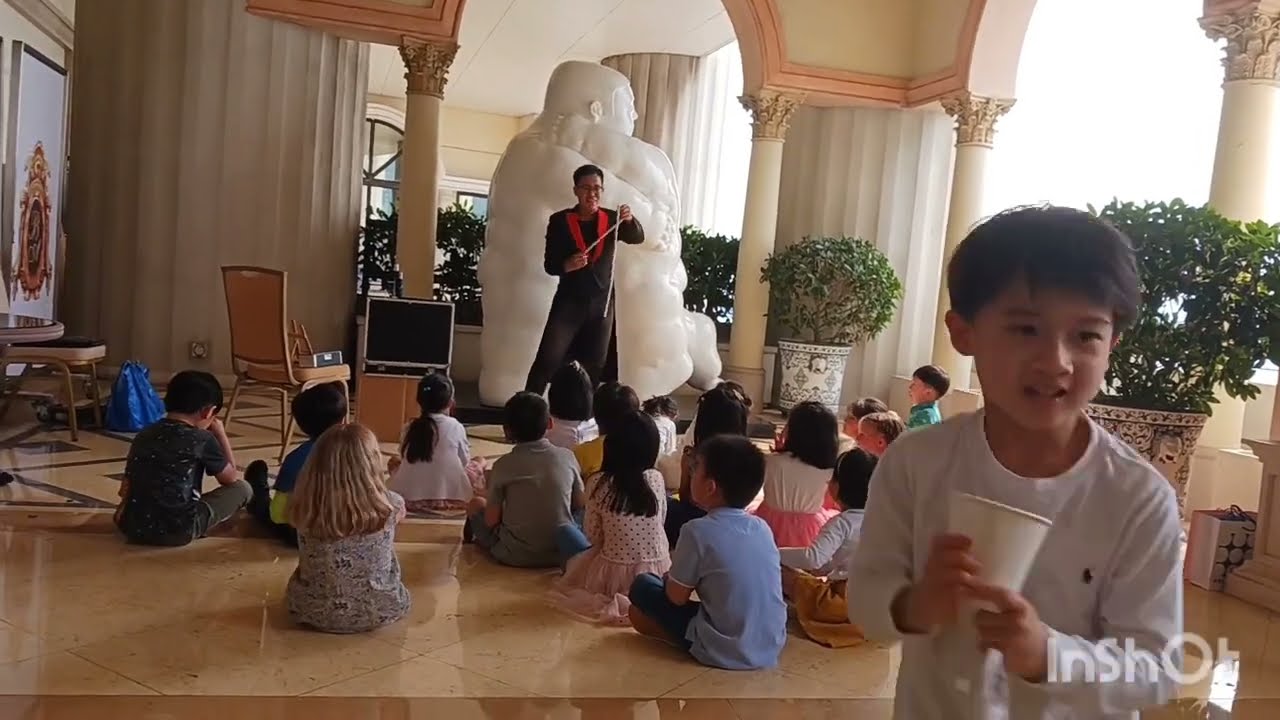 Magic Show at Bell-air club house