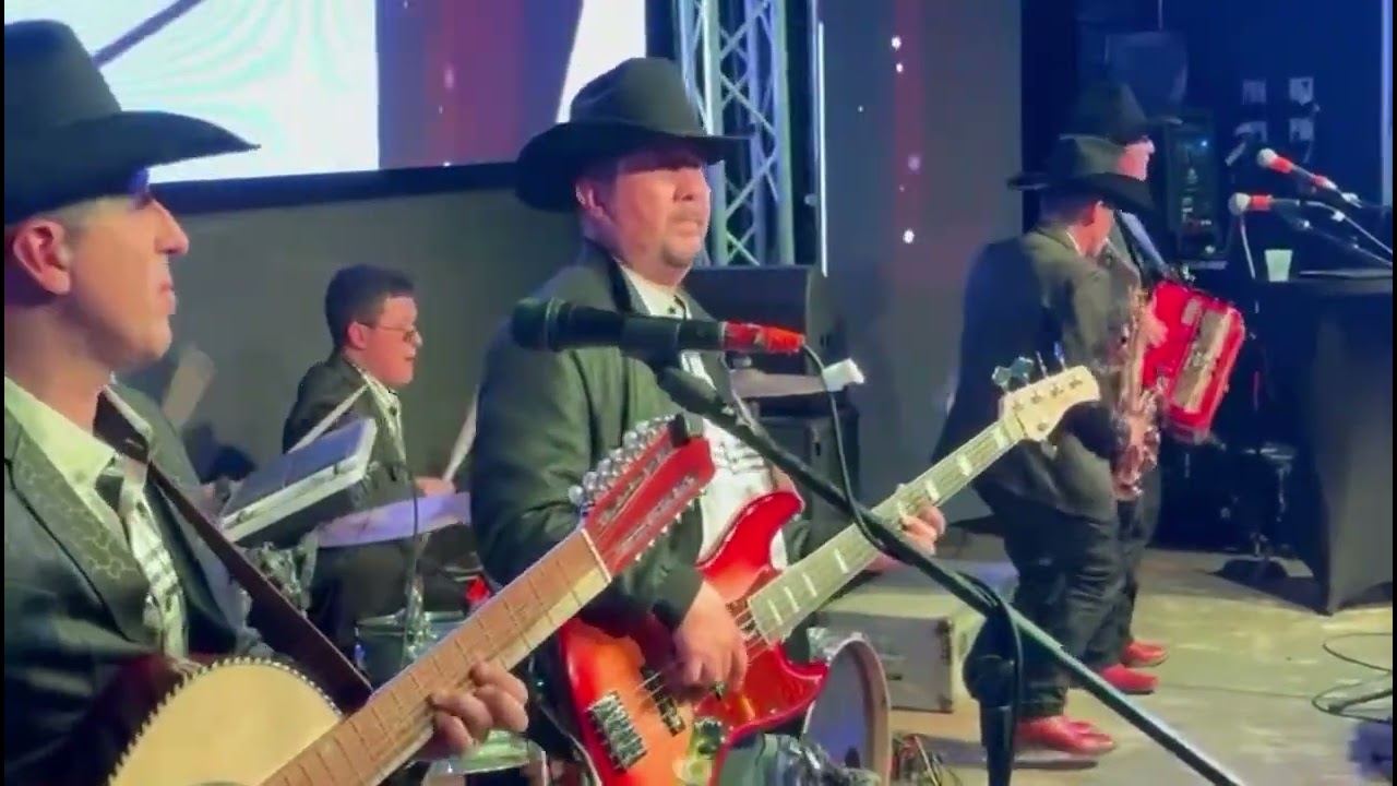 ASÍ SE PUSO EL BAILE EN GREELEY COLORADO CON LOS GARCÍA DE PARRAL