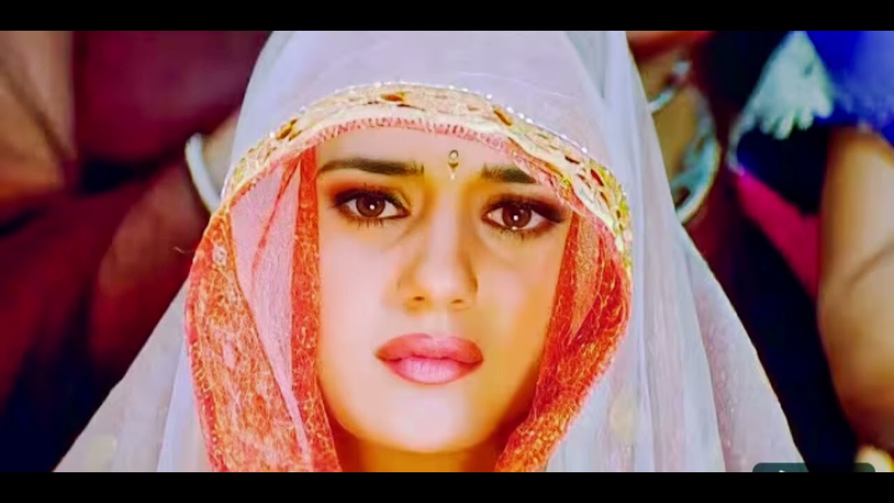 Mehndi Lagi Hai Mere Hathon Mein 