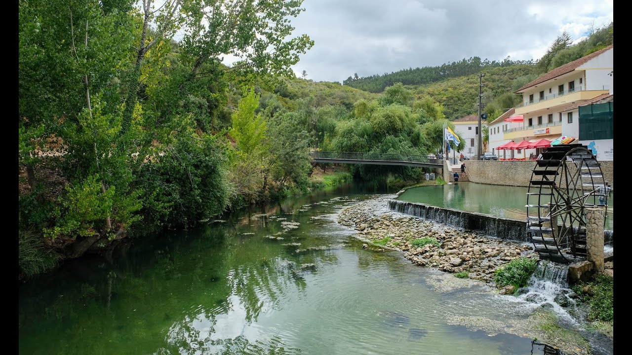 Passadiço e praia fluvial de Agroal