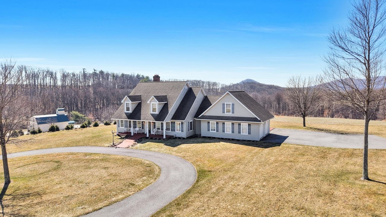 147 Scout Rd, Kempton, PA