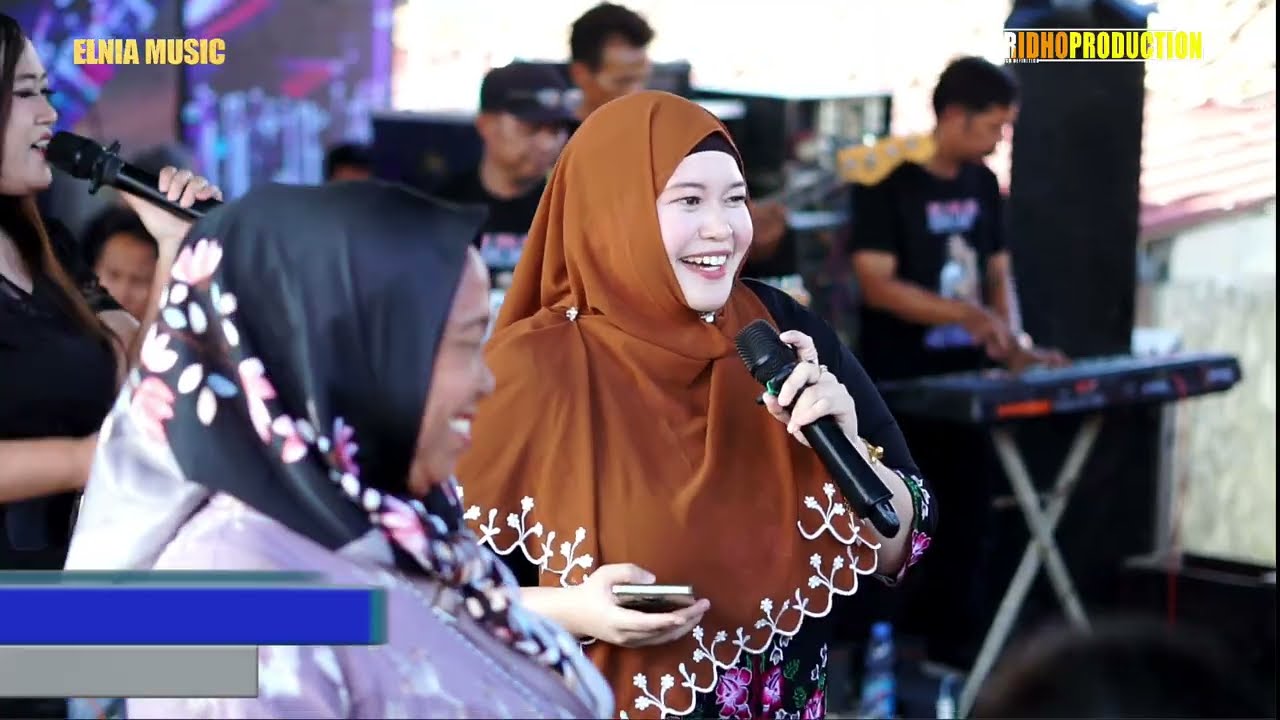 GOYANG DUMANG / LIVE MUSIC YANG CANTIK ELNIA MUSIC DESA LAMARAN TARUNG
