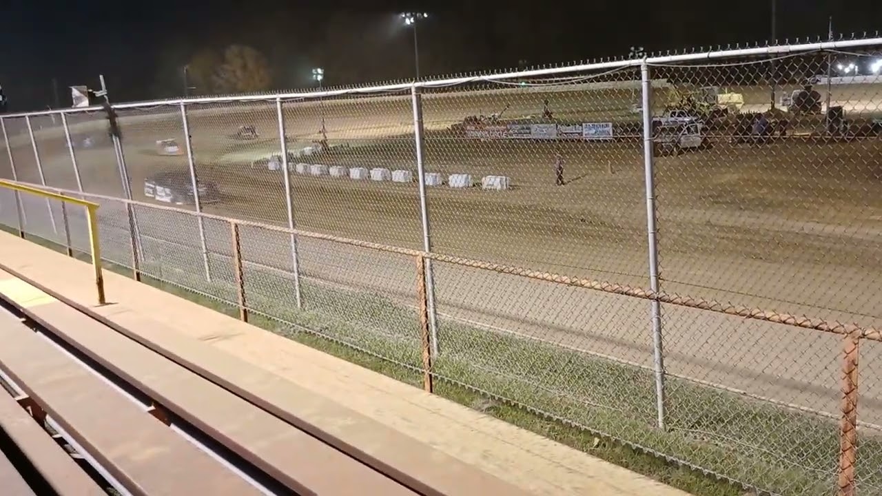 heat race 9-27-2024 crate latemodel