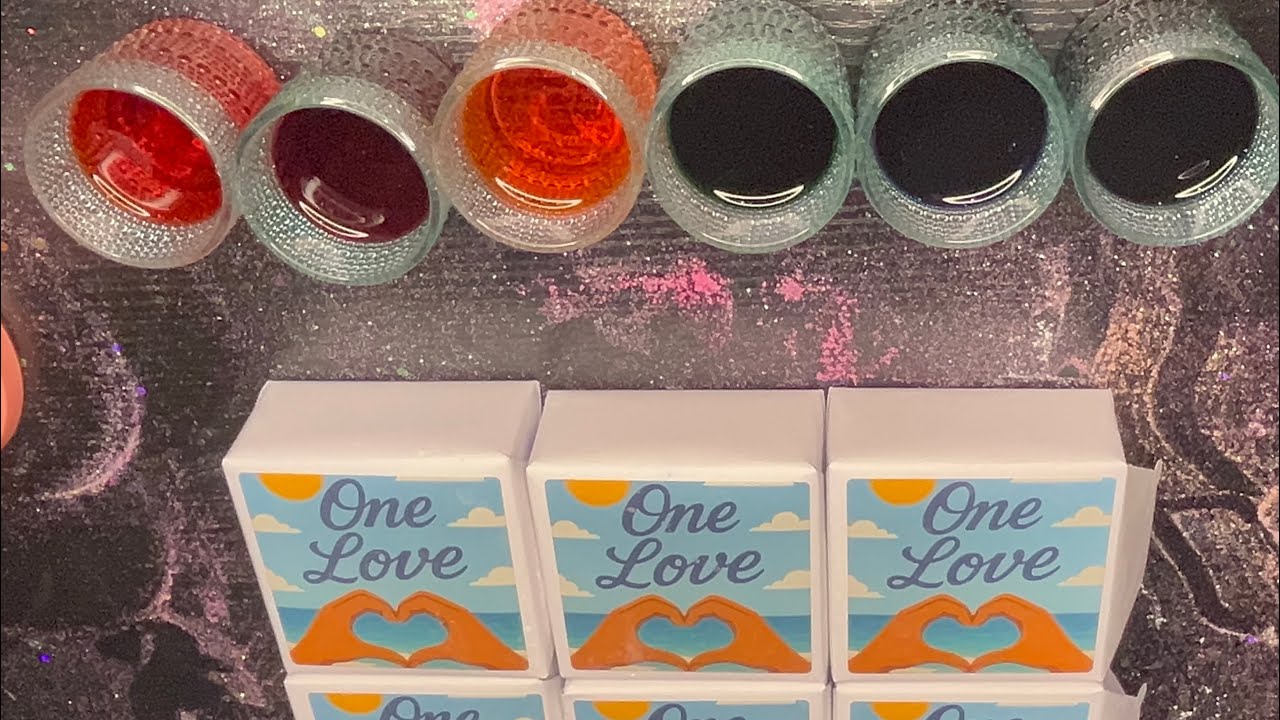 Shots of Color 💚💛🧡❤️💙