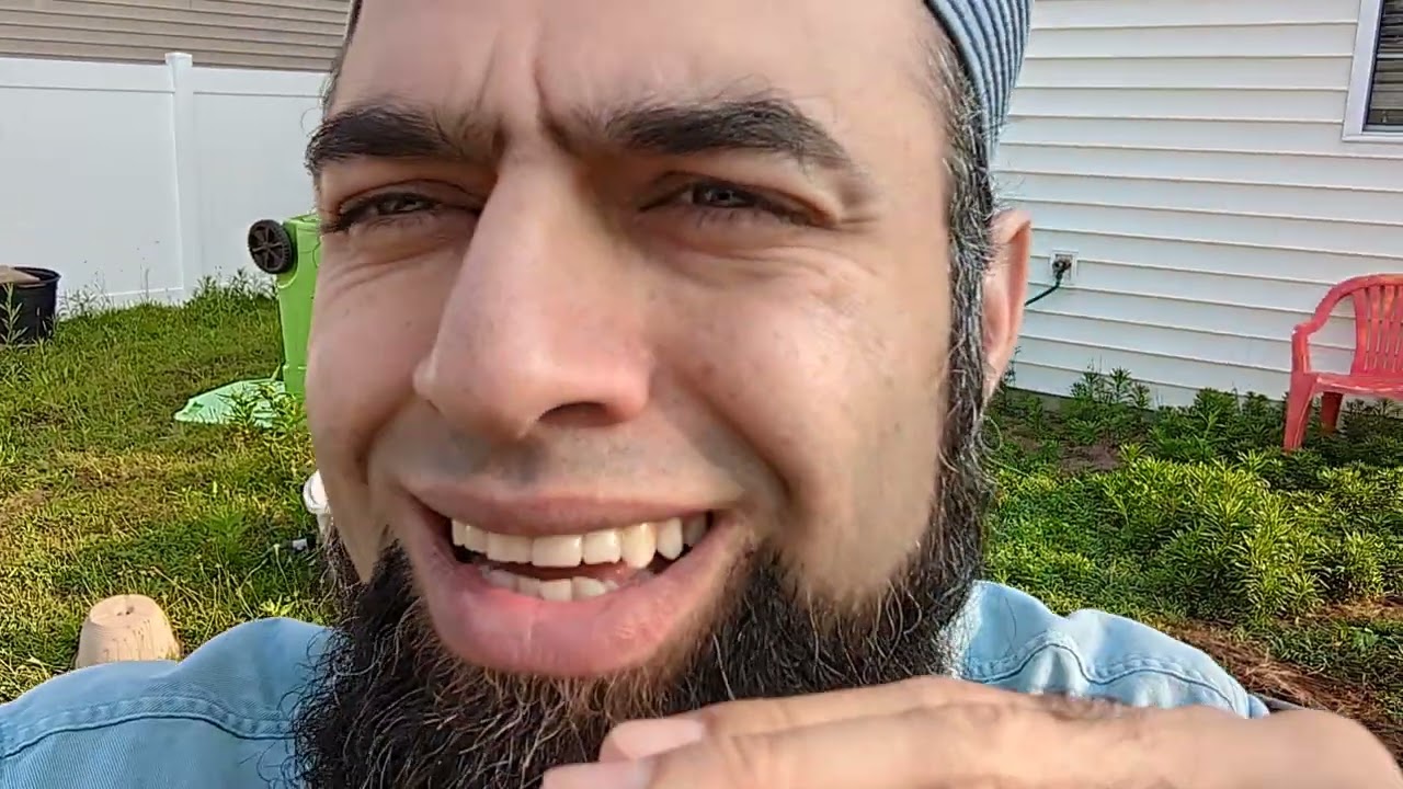 First time ikhfa explained with a tajweed expert - close then touch - ikhfa at د  ط ت - Sh. Khadra