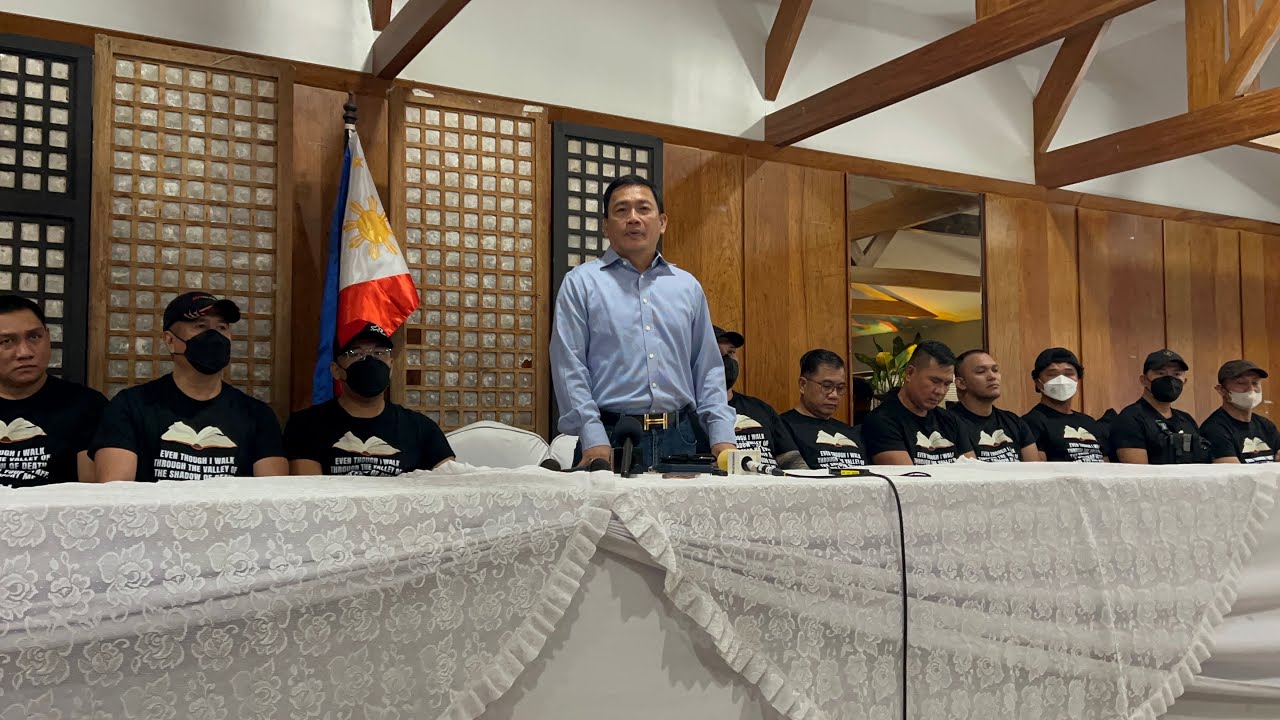 MGA RETIRED MARINES MAY MATINDING REBELASYON! 