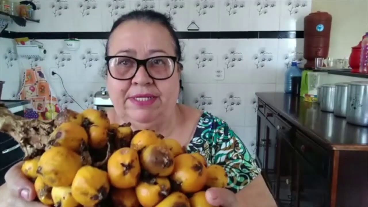 O XAROPE DE CARAGUATÁ DA DONA MARINA