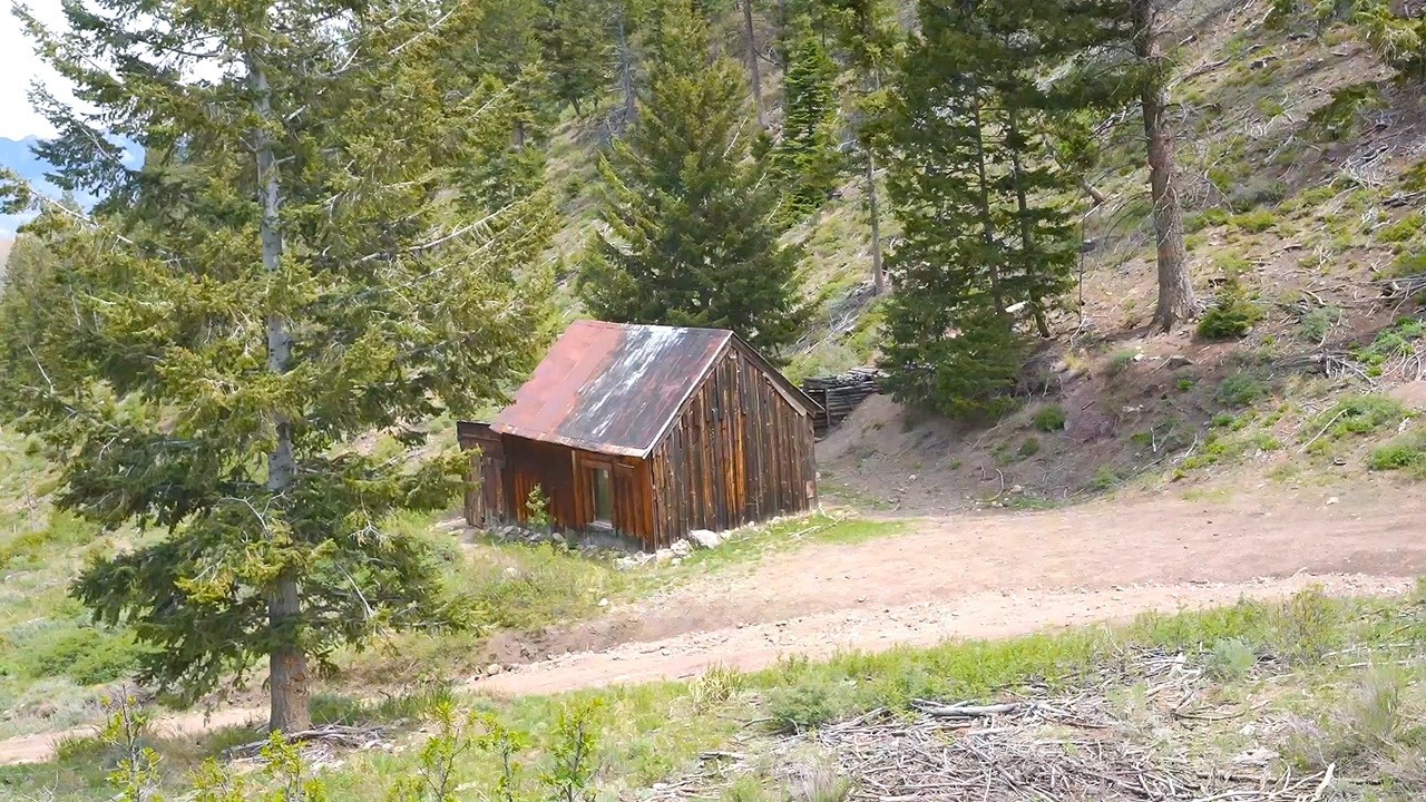 I Found An Unexpected Discovery In The Middle Of The Idaho Mountains 