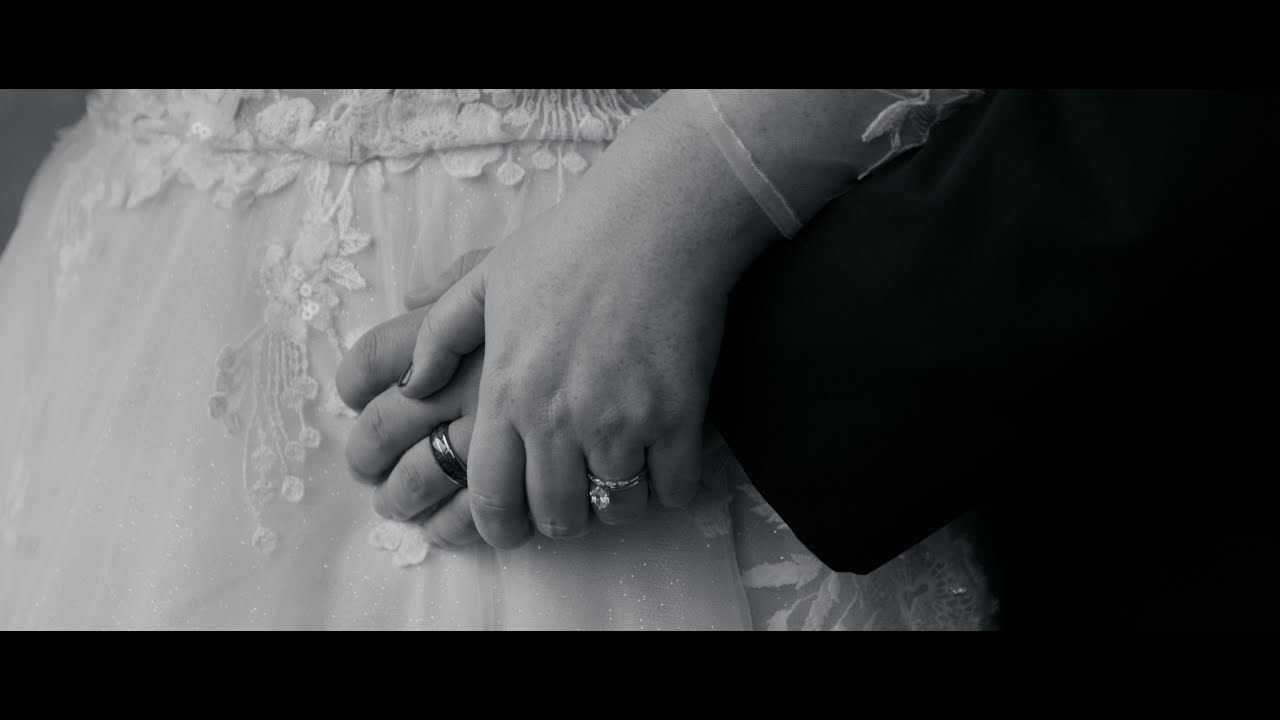 Lynsey & Colton | A Jazzy Wedding In Downtown Indianapolis