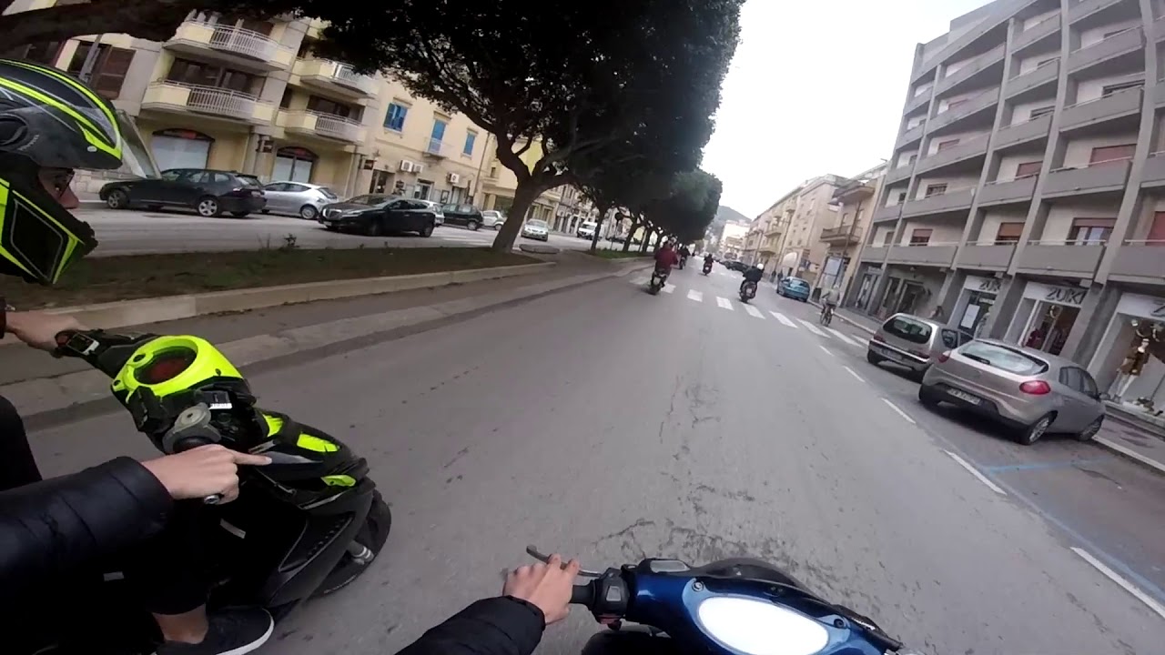 Polizia ovunque!!!/scarabeo mk2 - aerox tpr 86