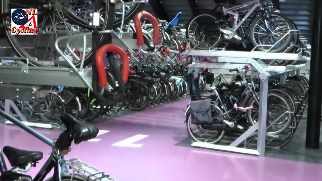 Bicycle parking facility Jaarbeursplein, Utrecht