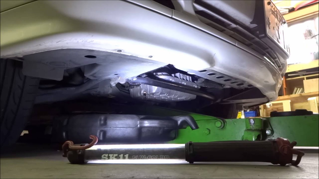 ベンツC240(W202)オイル交換　ユーザー車検のための整備