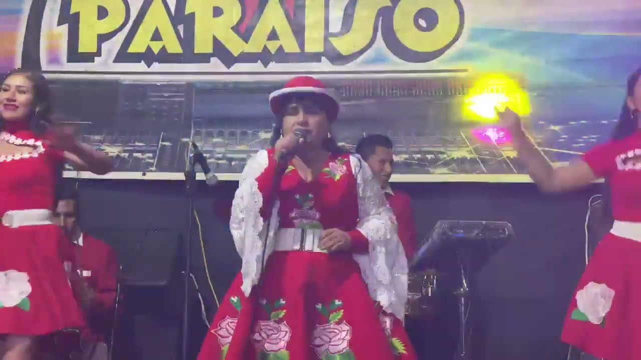 wilma contreras en la fiesta en Chugurbamba en huamachuco - peru