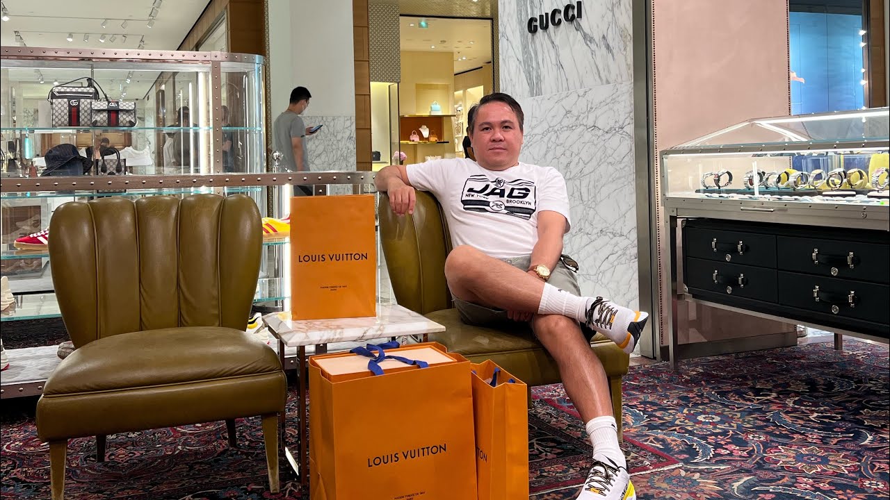 Luxury Shopping Louis Vuitton in Amsterdam