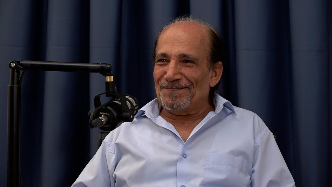 حتى الضرير بيطلع مطمش