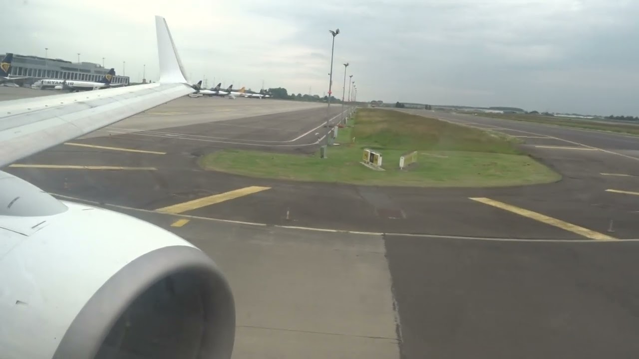 Ryanair Boeing 737-800 (EI-DLF) Full Taxi and Takeoff from Charleroi