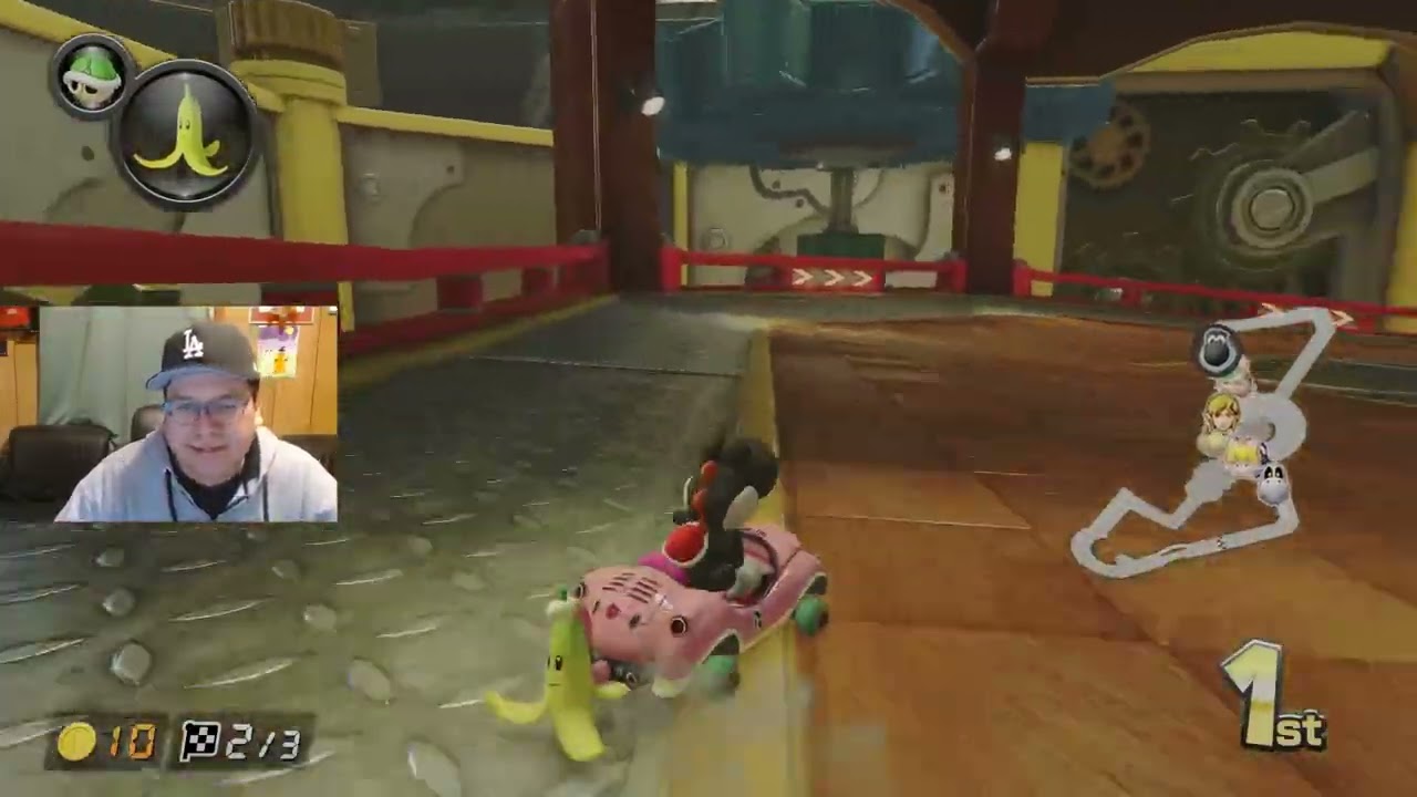 Mario Kart Deluxing into some drawing