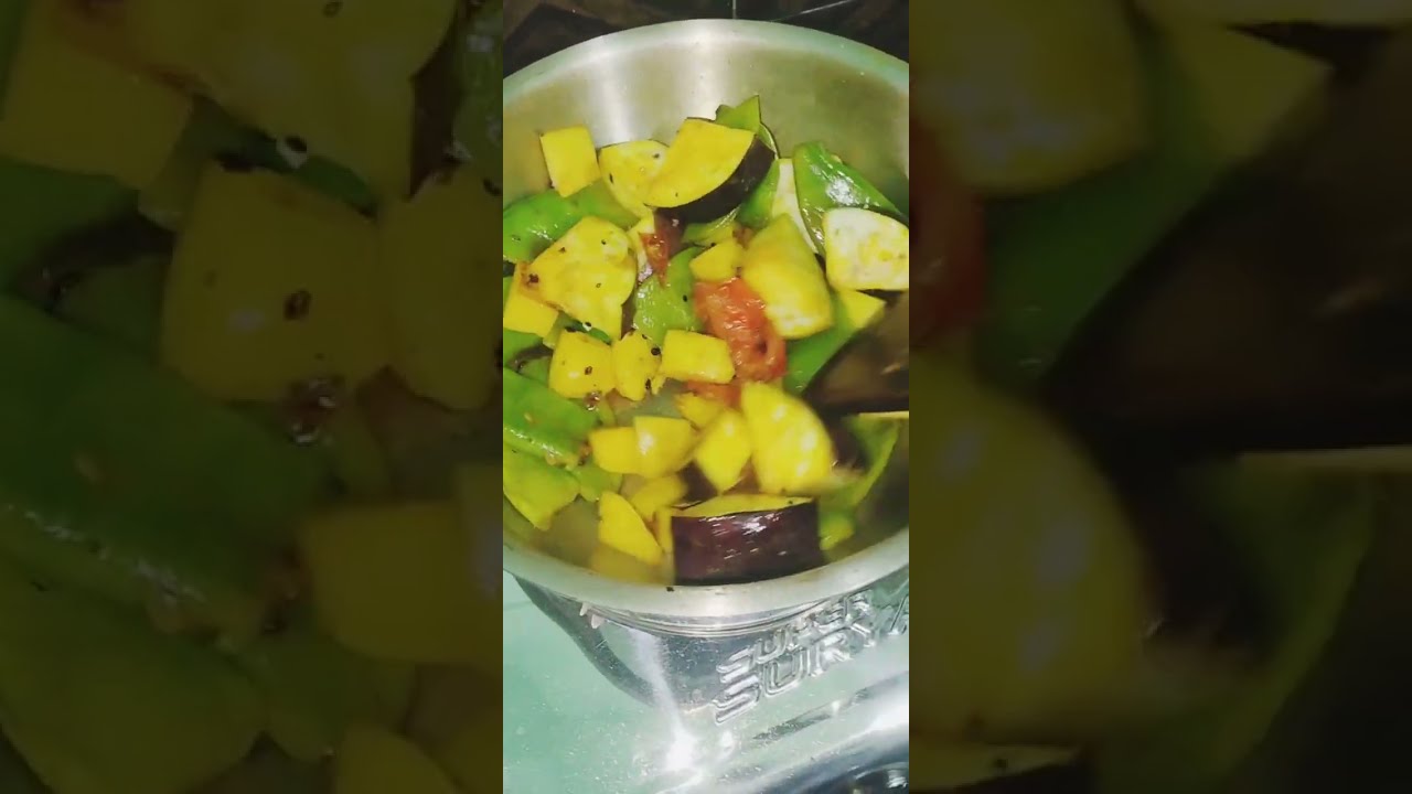 শিম বেগুন বড়ির নিরামিষ সব্জি#recipe #youtubeshorts #viral #ytshorts #india #vegetablesrecipe #food 