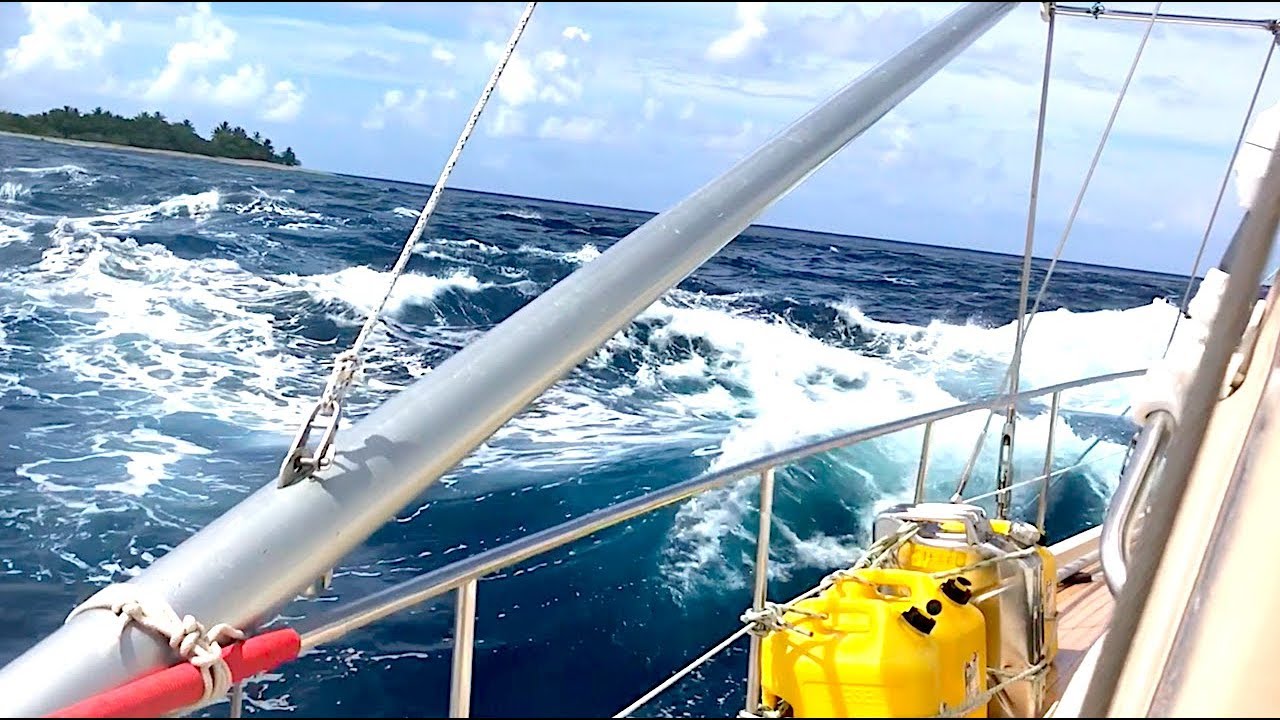 Super fun Tuamotus - Raroia / Sailing Aquarius #35