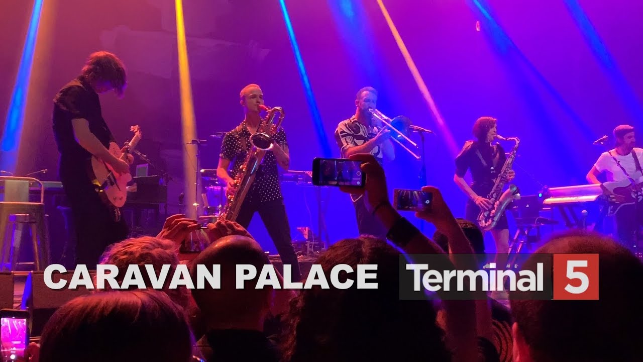 Caravan Palace at Terminal 5 - 3 - 