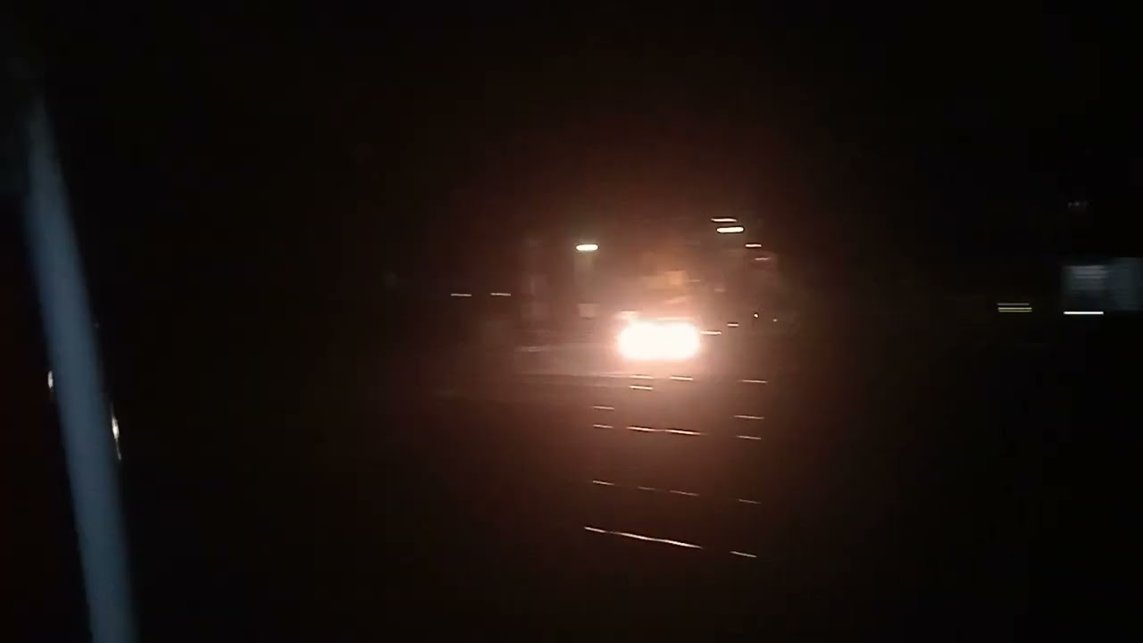 Hwh  jodhpur exp in night action 