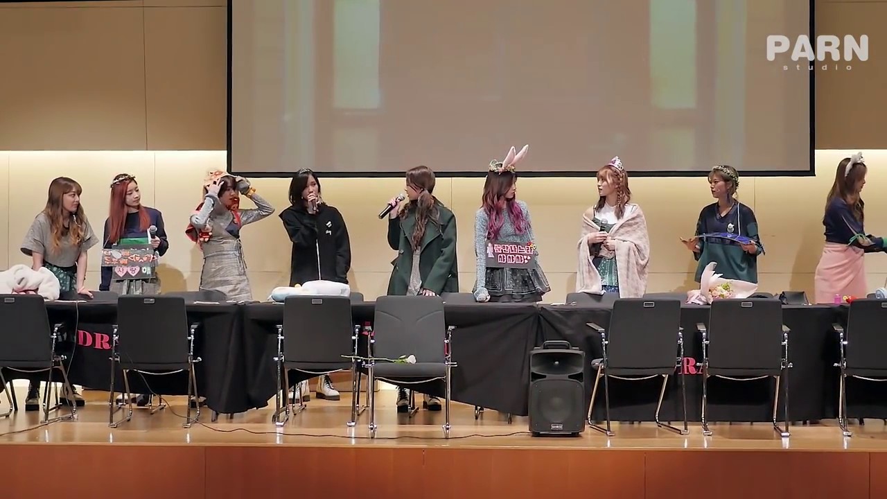 Twice can't sing? Watch this! (Melting Live)