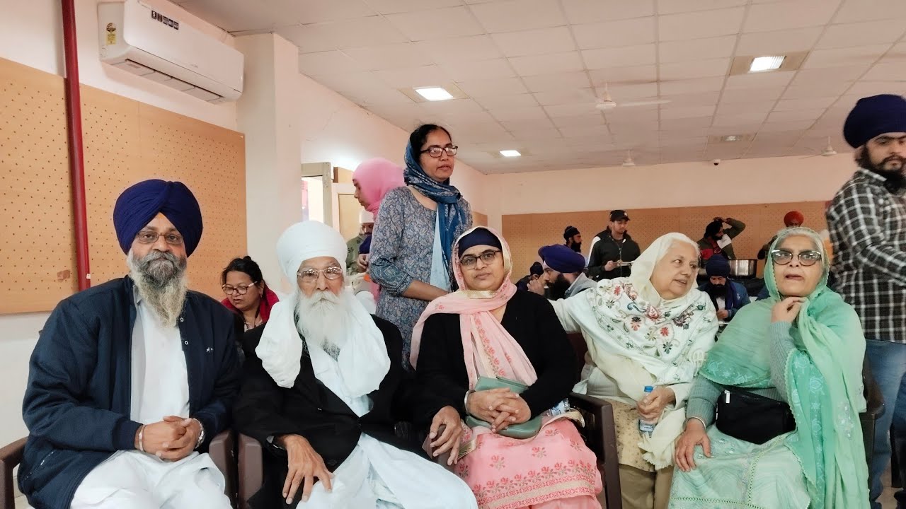 Baba Dharam Singh ji in a  human right saminar . Gurjinder Singh Khalsa !