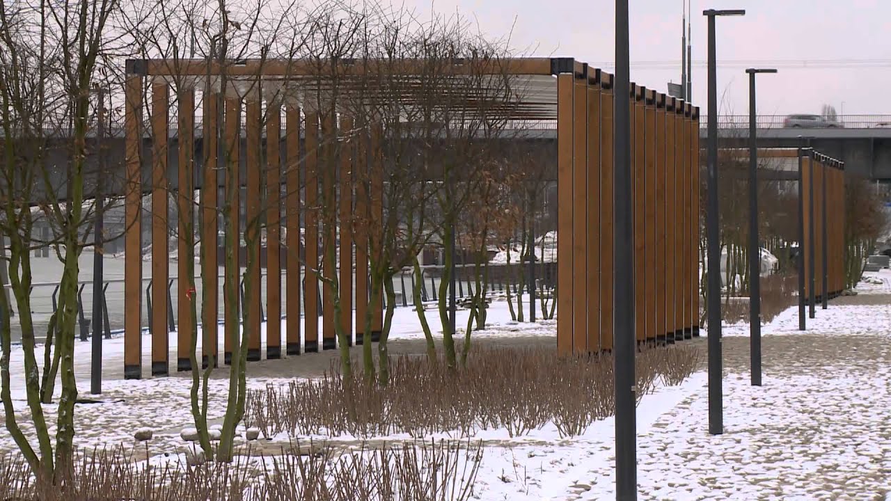 Bulwary wiślane w śniegu i lodzie