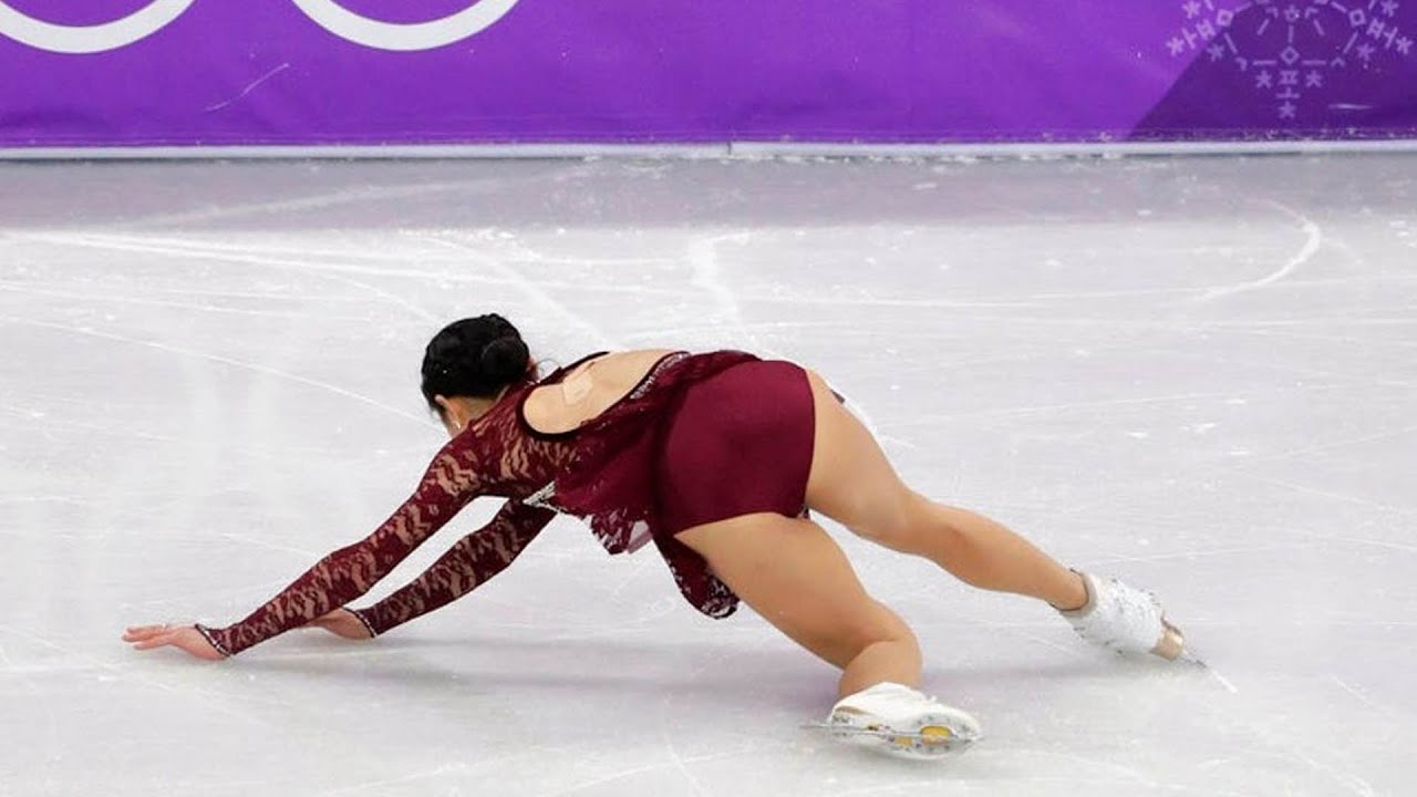 20 Falls & Fails in Figure Skating #1 | Ladies' Single Skating