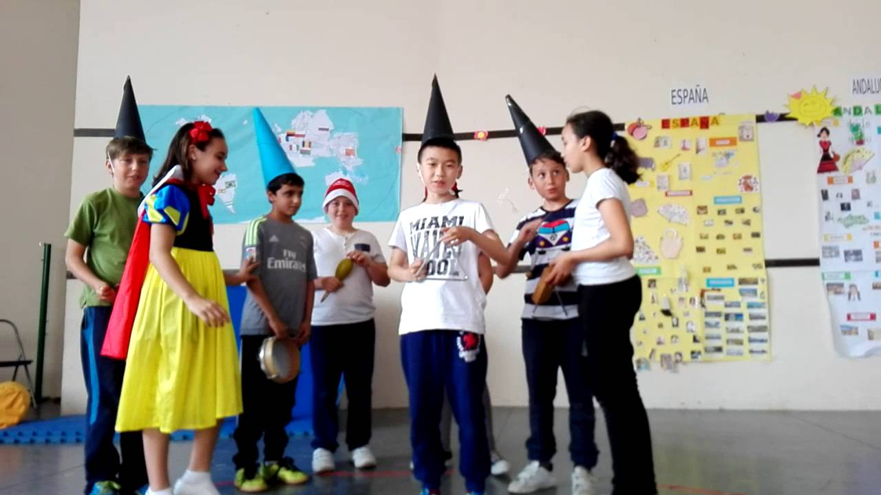Blancanieves cuento representación Colegio Indalo