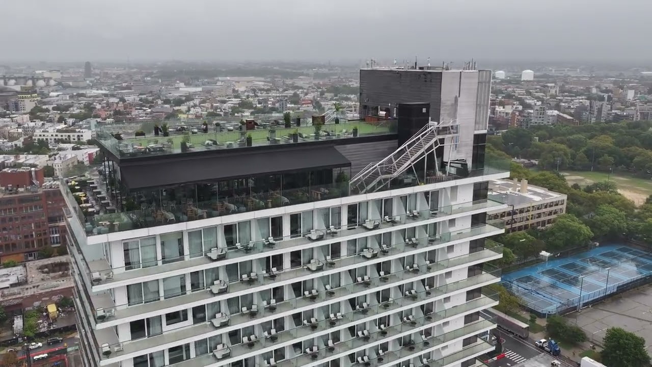 Williamsburg Brooklyn 9-10-2025 RAW Video DJI Mavic 3 Pro