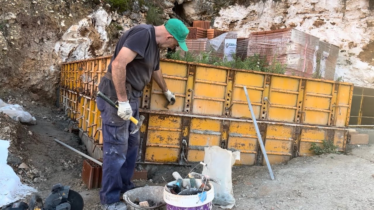 C&oacute;mo hacer un muro de hormig&oacute;n a 2 caras con chapas met&aacute;licas