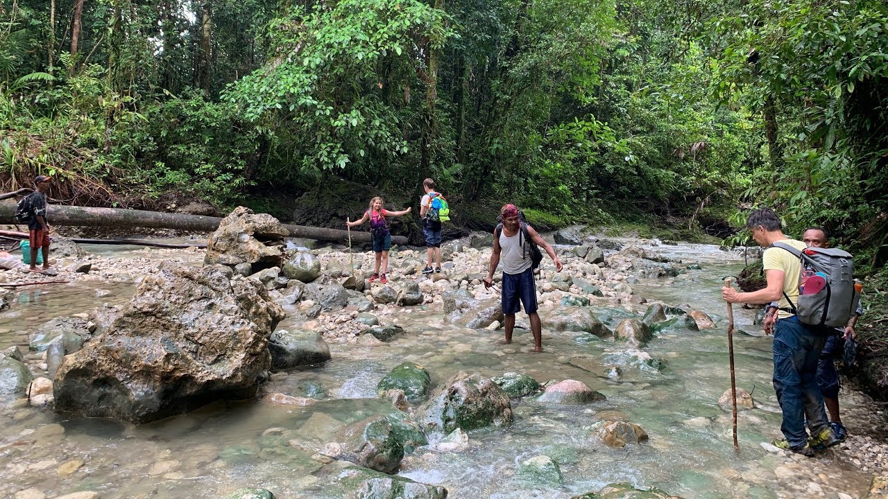 Outdoortrip Manusela National Park (Seram) Molukken Indonesie