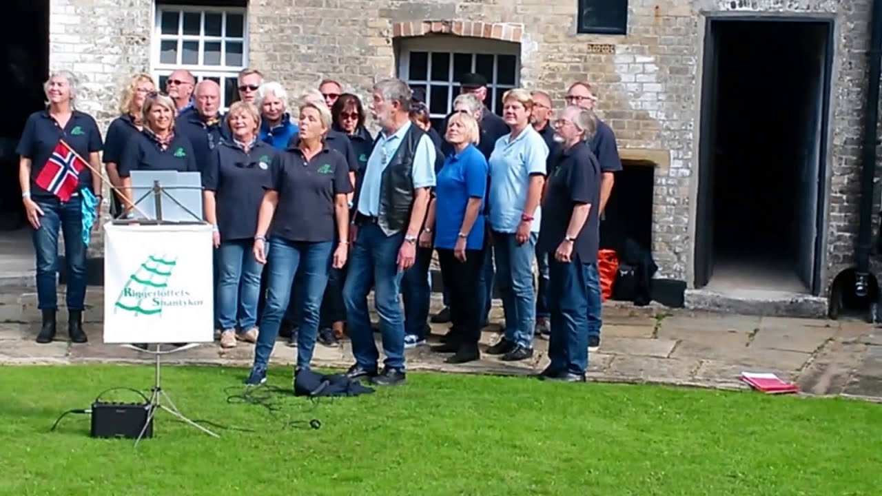 Norwegian Sea Shanty group Riggerloftets