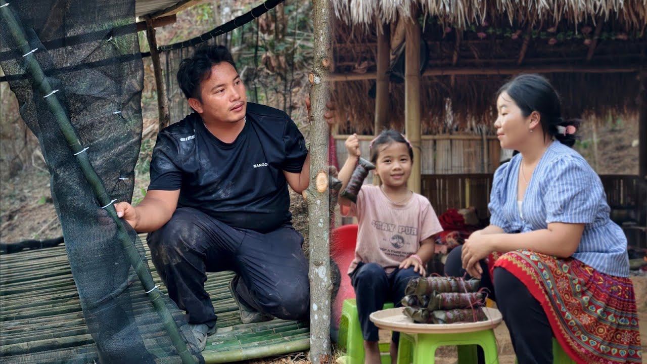 Village Day... Mila and Her Daughter Made Traditional Rice Cakes While Viet Built a Chicken Coop