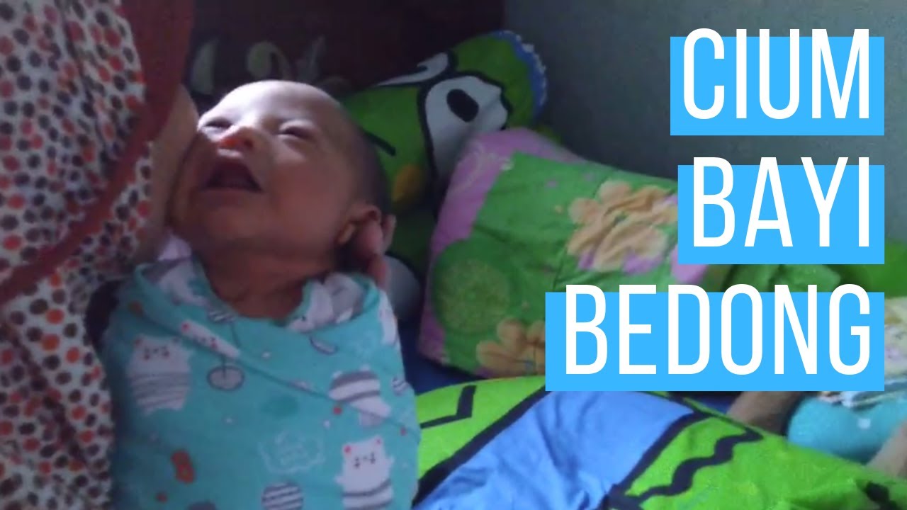Cara Bedong anak bayi baru lahir nangis jadi senyum - Bedong Bayi yang Bagus